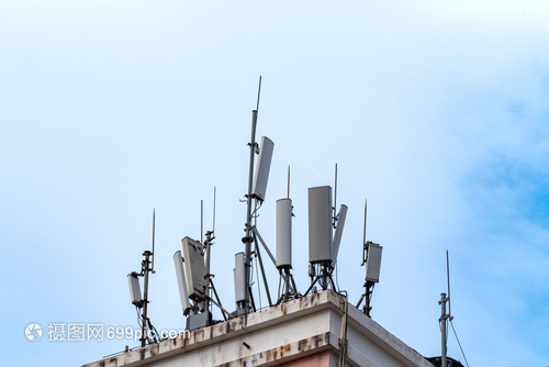 樓頂上的通訊守望者 信號(hào)基站臺(tái)的重要角色